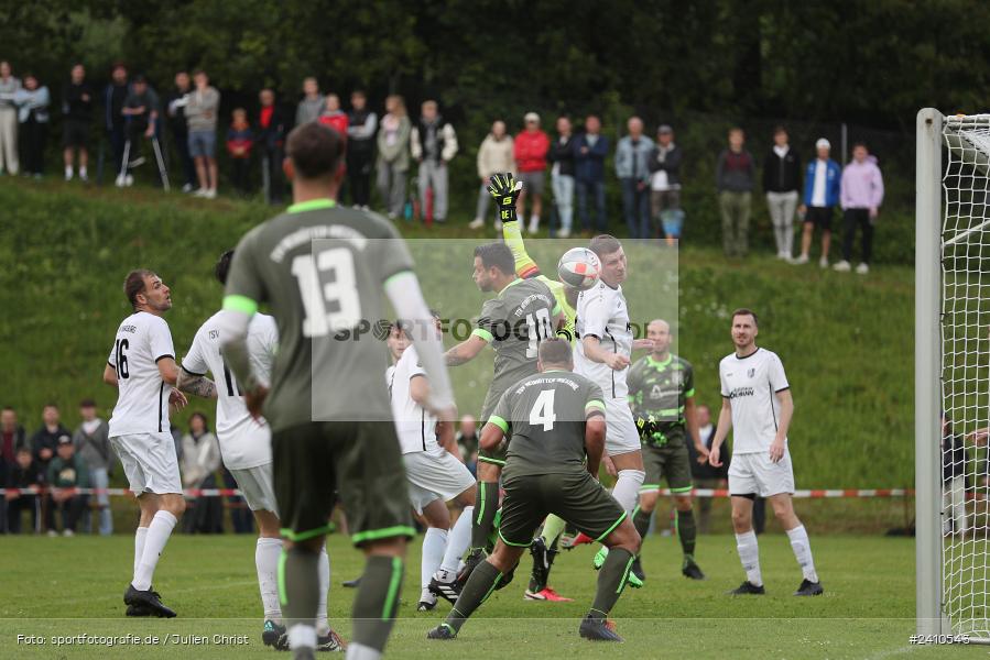 Sportgelände, Neuendorf, 24.05.2024, sport, action, BFV, Fussball, Mai 2024, Relegation Bezirksliga Unterfranken West, NEU, TSV, TSV Neuhütten-Wiesthal, TSV Karlburg II - Bild-ID: 2410543