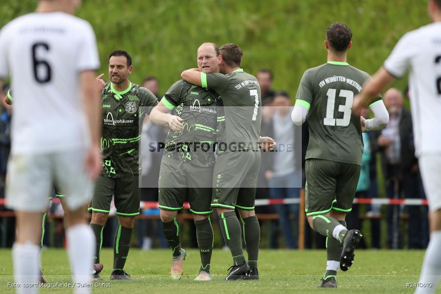 Sportgelände, Neuendorf, 24.05.2024, sport, action, BFV, Fussball, Mai 2024, Relegation Bezirksliga Unterfranken West, NEU, TSV, TSV Neuhütten-Wiesthal, TSV Karlburg II - Bild-ID: 2410610