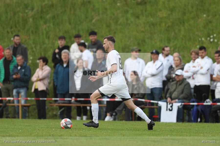 Sportgelände, Neuendorf, 24.05.2024, sport, action, BFV, Fussball, Mai 2024, Relegation Bezirksliga Unterfranken West, NEU, TSV, TSV Neuhütten-Wiesthal, TSV Karlburg II - Bild-ID: 2410625