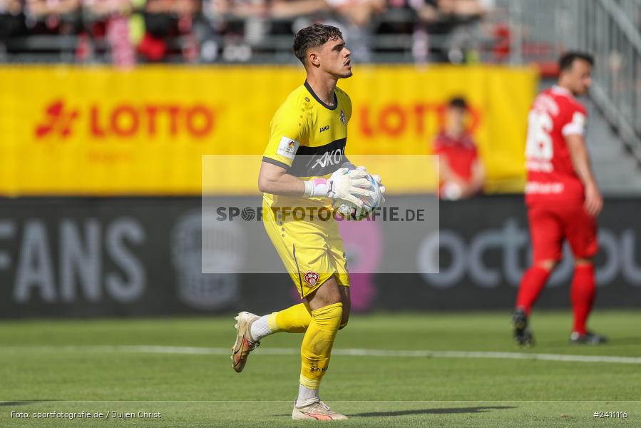sport, action, Würzburg, Toto-Pokal Finale, Mai 2024, Landespokal-Finale, Fussball, Finaltag der Amateure 2024, Finaltag, FWK, FCI, FC Würzburger Kickers, FC Ingolstadt 04, BFV, AKON Arena, 25.05.2024 - Bild-ID: 2411116