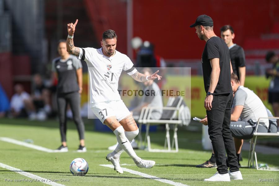 sport, action, Würzburg, Toto-Pokal Finale, Mai 2024, Landespokal-Finale, Fussball, Finaltag der Amateure 2024, Finaltag, FWK, FCI, FC Würzburger Kickers, FC Ingolstadt 04, BFV, AKON Arena, 25.05.2024 - Bild-ID: 2411171
