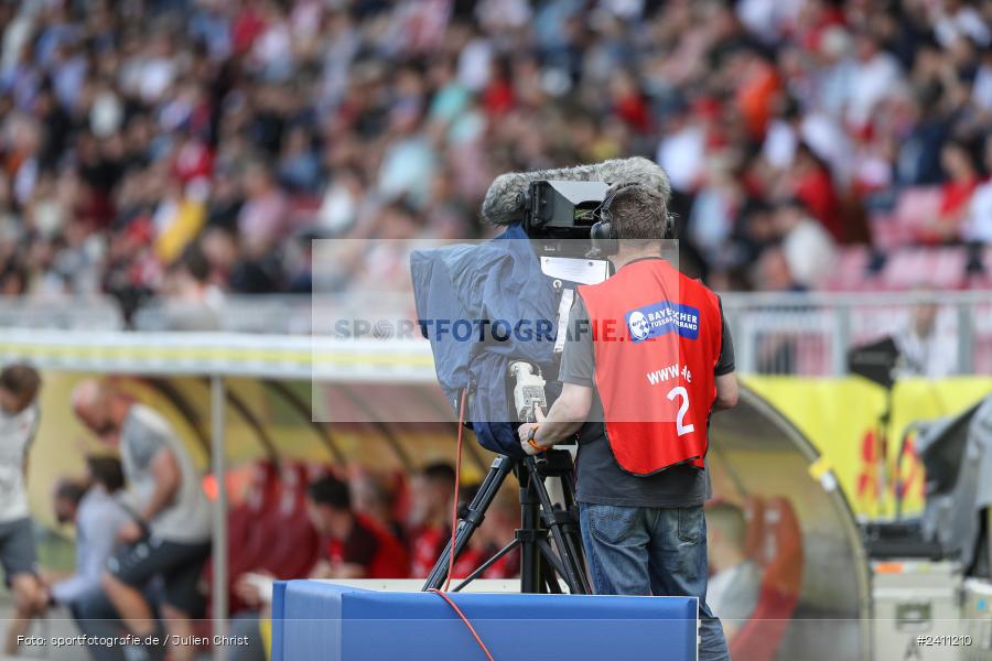 sport, action, Würzburg, Toto-Pokal Finale, Mai 2024, Landespokal-Finale, Fussball, Finaltag der Amateure 2024, Finaltag, FWK, FCI, FC Würzburger Kickers, FC Ingolstadt 04, BFV, AKON Arena, 25.05.2024 - Bild-ID: 2411210 sport, action, Würzburg, Toto-Pokal Finale, Mai 2024, Landespokal-Finale, Fussball, Finaltag der Amateure 2024, Finaltag, FWK, FCI, FC Würzburger Kickers, FC Ingolstadt 04, BFV, AKON Arena, 25.05.2024 - Bild-ID: 2411210