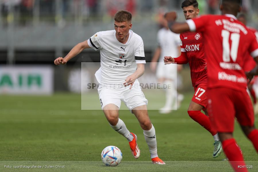 sport, action, Würzburg, Toto-Pokal Finale, Mai 2024, Landespokal-Finale, Fussball, Finaltag der Amateure 2024, Finaltag, FWK, FCI, FC Würzburger Kickers, FC Ingolstadt 04, BFV, AKON Arena, 25.05.2024 - Bild-ID: 2411228 sport, action, Würzburg, Toto-Pokal Finale, Mai 2024, Landespokal-Finale, Fussball, Finaltag der Amateure 2024, Finaltag, FWK, FCI, FC Würzburger Kickers, FC Ingolstadt 04, BFV, AKON Arena, 25.05.2024 - Bild-ID: 2411228