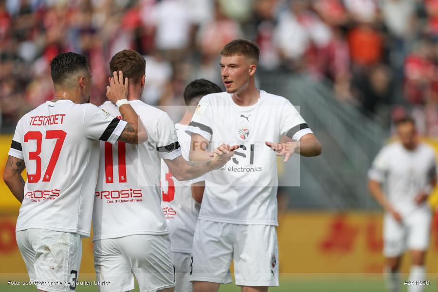 sport, action, Würzburg, Toto-Pokal Finale, Mai 2024, Landespokal-Finale, Fussball, Finaltag der Amateure 2024, Finaltag, FWK, FCI, FC Würzburger Kickers, FC Ingolstadt 04, BFV, AKON Arena, 25.05.2024 - Bild-ID: 2411250