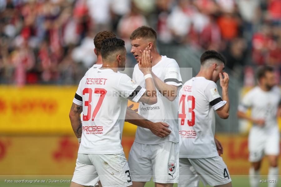 sport, action, Würzburg, Toto-Pokal Finale, Mai 2024, Landespokal-Finale, Fussball, Finaltag der Amateure 2024, Finaltag, FWK, FCI, FC Würzburger Kickers, FC Ingolstadt 04, BFV, AKON Arena, 25.05.2024 - Bild-ID: 2411251