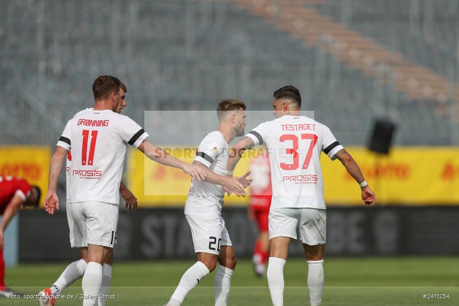 sport, action, Würzburg, Toto-Pokal Finale, Mai 2024, Landespokal-Finale, Fussball, Finaltag der Amateure 2024, Finaltag, FWK, FCI, FC Würzburger Kickers, FC Ingolstadt 04, BFV, AKON Arena, 25.05.2024 - Bild-ID: 2411254