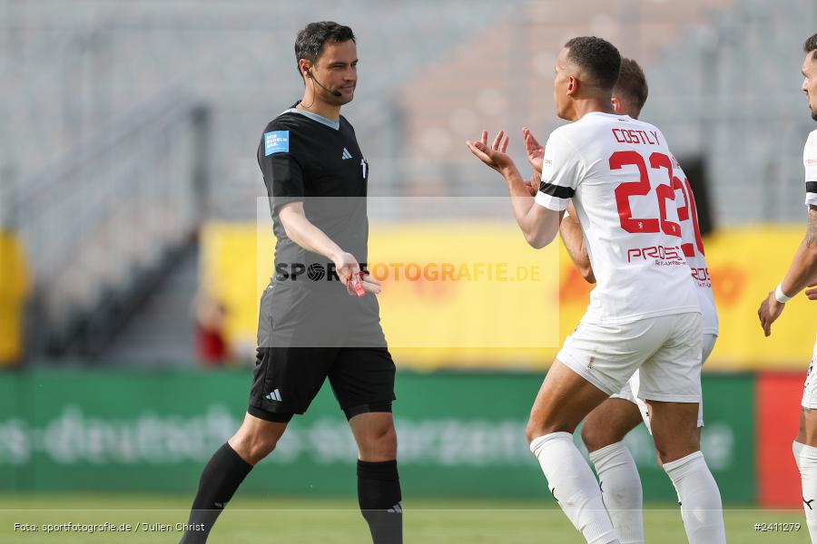 sport, action, Würzburg, Toto-Pokal Finale, Mai 2024, Landespokal-Finale, Fussball, Finaltag der Amateure 2024, Finaltag, FWK, FCI, FC Würzburger Kickers, FC Ingolstadt 04, BFV, AKON Arena, 25.05.2024 - Bild-ID: 2411279 sport, action, Würzburg, Toto-Pokal Finale, Mai 2024, Landespokal-Finale, Fussball, Finaltag der Amateure 2024, Finaltag, FWK, FCI, FC Würzburger Kickers, FC Ingolstadt 04, BFV, AKON Arena, 25.05.2024 - Bild-ID: 2411279