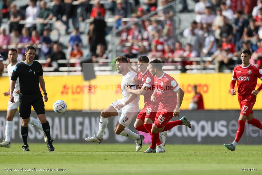 sport, action, Würzburg, Toto-Pokal Finale, Mai 2024, Landespokal-Finale, Fussball, Finaltag der Amateure 2024, Finaltag, FWK, FCI, FC Würzburger Kickers, FC Ingolstadt 04, BFV, AKON Arena, 25.05.2024 - Bild-ID: 2411294