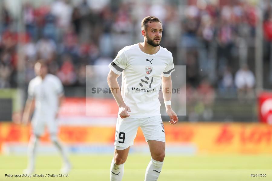 sport, action, Würzburg, Toto-Pokal Finale, Mai 2024, Landespokal-Finale, Fussball, Finaltag der Amateure 2024, Finaltag, FWK, FCI, FC Würzburger Kickers, FC Ingolstadt 04, BFV, AKON Arena, 25.05.2024 - Bild-ID: 2411309