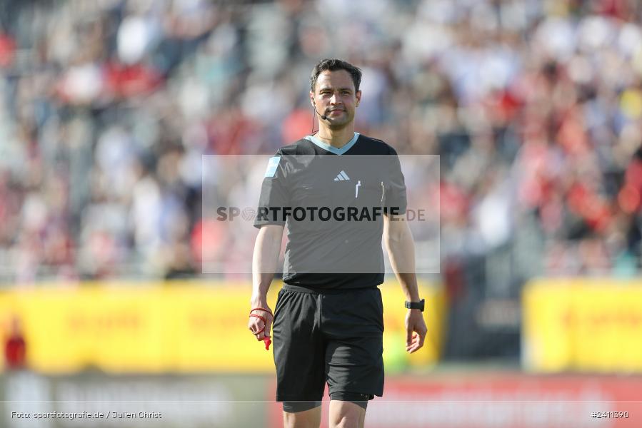 sport, action, Würzburg, Toto-Pokal Finale, Mai 2024, Landespokal-Finale, Fussball, Finaltag der Amateure 2024, Finaltag, FWK, FCI, FC Würzburger Kickers, FC Ingolstadt 04, BFV, AKON Arena, 25.05.2024 - Bild-ID: 2411390 sport, action, Würzburg, Toto-Pokal Finale, Mai 2024, Landespokal-Finale, Fussball, Finaltag der Amateure 2024, Finaltag, FWK, FCI, FC Würzburger Kickers, FC Ingolstadt 04, BFV, AKON Arena, 25.05.2024 - Bild-ID: 2411390