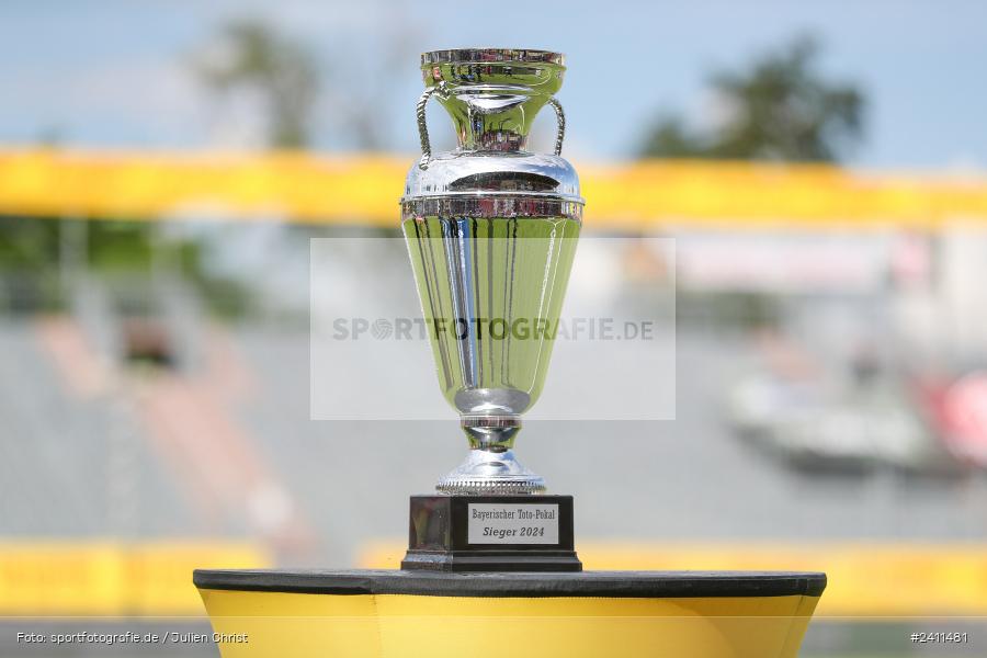 sport, action, Würzburg, Toto-Pokal Finale, Mai 2024, Landespokal-Finale, Fussball, Finaltag der Amateure 2024, Finaltag, FWK, FCI, FC Würzburger Kickers, FC Ingolstadt 04, BFV, AKON Arena, 25.05.2024 - Bild-ID: 2411481