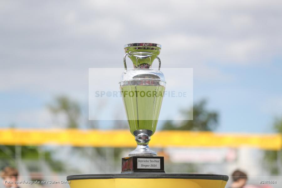 sport, action, Würzburg, Toto-Pokal Finale, Mai 2024, Landespokal-Finale, Fussball, Finaltag der Amateure 2024, Finaltag, FWK, FCI, FC Würzburger Kickers, FC Ingolstadt 04, BFV, AKON Arena, 25.05.2024 - Bild-ID: 2411484
