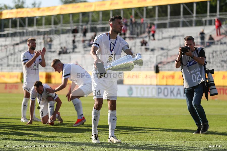 sport, action, Würzburg, Toto-Pokal Finale, Mai 2024, Landespokal-Finale, Fussball, Finaltag der Amateure 2024, Finaltag, FWK, FCI, FC Würzburger Kickers, FC Ingolstadt 04, BFV, AKON Arena, 25.05.2024 - Bild-ID: 2411643 sport, action, Würzburg, Toto-Pokal Finale, Mai 2024, Landespokal-Finale, Fussball, Finaltag der Amateure 2024, Finaltag, FWK, FCI, FC Würzburger Kickers, FC Ingolstadt 04, BFV, AKON Arena, 25.05.2024 - Bild-ID: 2411643