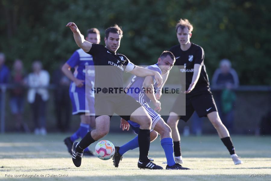 Sportgelände, Steinfeld, 28.05.2024, sport, action, BFV, Fussball, Relegation, Relegation Kreisliga Würzburg 4, TSV, SVS, TSV Duttenbrunn, SV Sendelbach-Steinbach - Bild-ID: 2411968