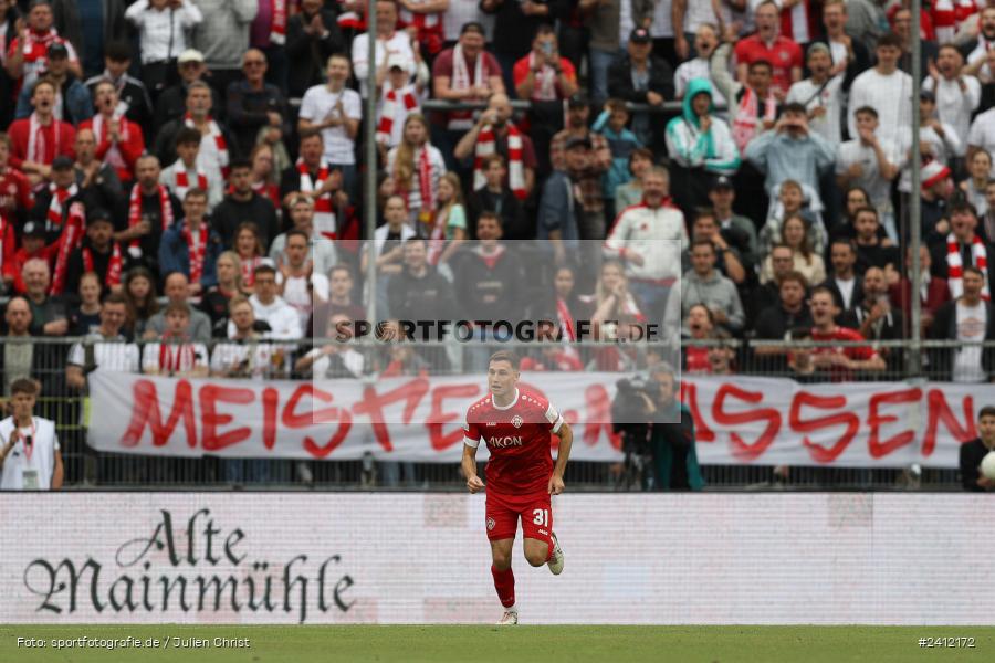 AKON Arena, Würzburg, 29.05.2024, sport, action, DFB, Fussball, Relegation, Relegation zur 3. Liga, H96, FWK, Hannover 96 II, FC Würzburger Kickers - Bild-ID: 2412172