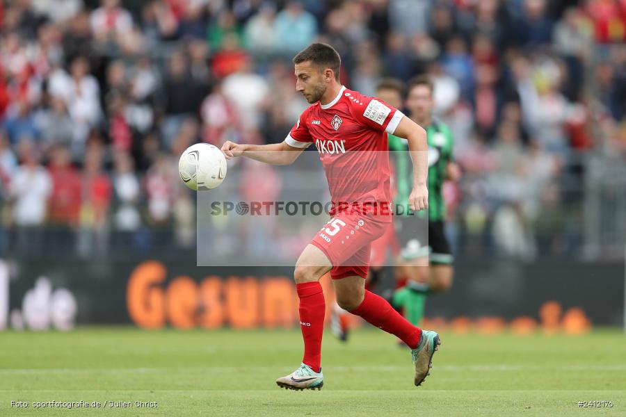 AKON Arena, Würzburg, 29.05.2024, sport, action, DFB, Fussball, Relegation, Relegation zur 3. Liga, H96, FWK, Hannover 96 II, FC Würzburger Kickers - Bild-ID: 2412176