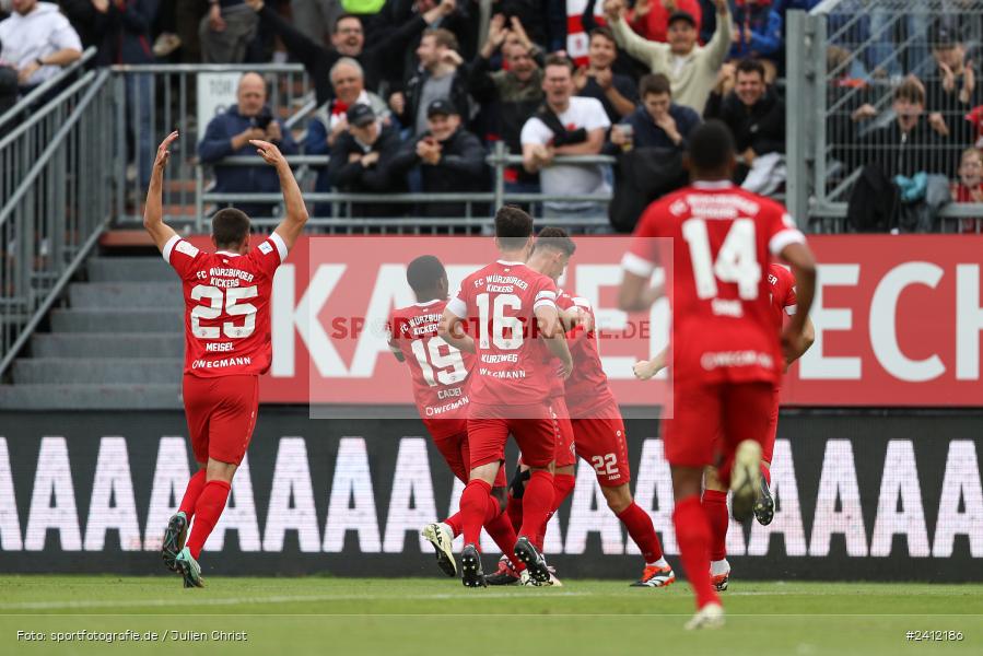 AKON Arena, Würzburg, 29.05.2024, sport, action, DFB, Fussball, Relegation, Relegation zur 3. Liga, H96, FWK, Hannover 96 II, FC Würzburger Kickers - Bild-ID: 2412186