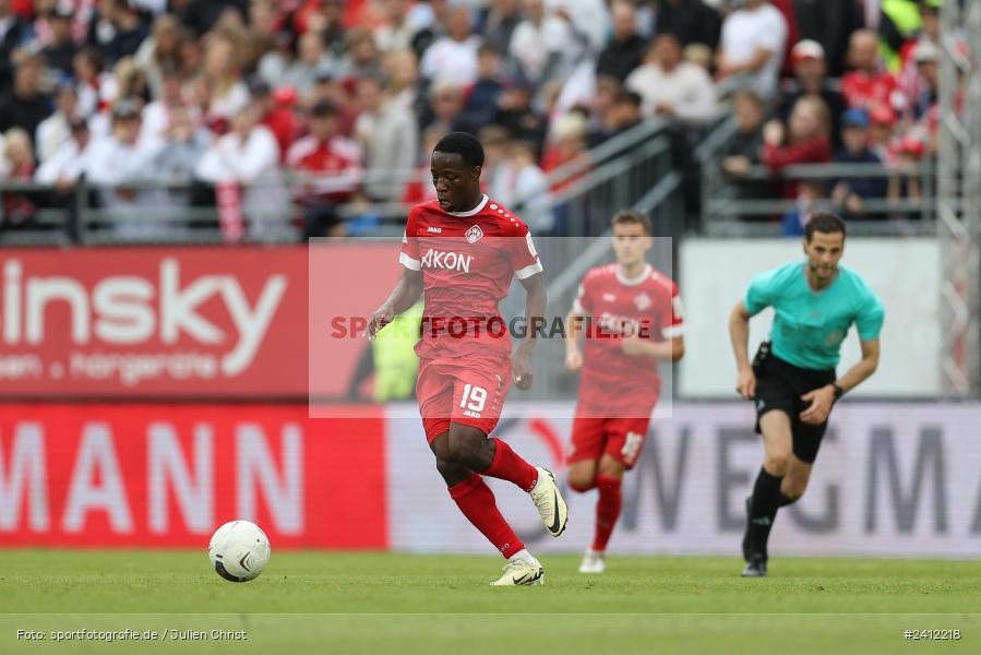 AKON Arena, Würzburg, 29.05.2024, sport, action, DFB, Fussball, Relegation, Relegation zur 3. Liga, H96, FWK, Hannover 96 II, FC Würzburger Kickers - Bild-ID: 2412218 AKON Arena, Würzburg, 29.05.2024, sport, action, DFB, Fussball, Relegation, Relegation zur 3. Liga, H96, FWK, Hannover 96 II, FC Würzburger Kickers - Bild-ID: 2412218