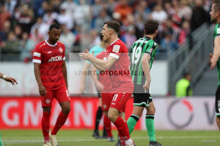 AKON Arena, Würzburg, 29.05.2024, sport, action, DFB, Fussball, Relegation, Relegation zur 3. Liga, H96, FWK, Hannover 96 II, FC Würzburger Kickers - Bild-ID: 2412258