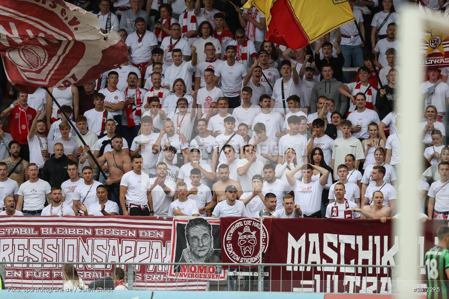 AKON Arena, Würzburg, 29.05.2024, sport, action, DFB, Fussball, Relegation, Relegation zur 3. Liga, H96, FWK, Hannover 96 II, FC Würzburger Kickers - Bild-ID: 2412295