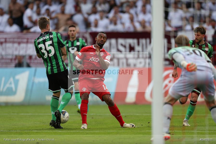 AKON Arena, Würzburg, 29.05.2024, sport, action, DFB, Fussball, Relegation, Relegation zur 3. Liga, H96, FWK, Hannover 96 II, FC Würzburger Kickers - Bild-ID: 2412321