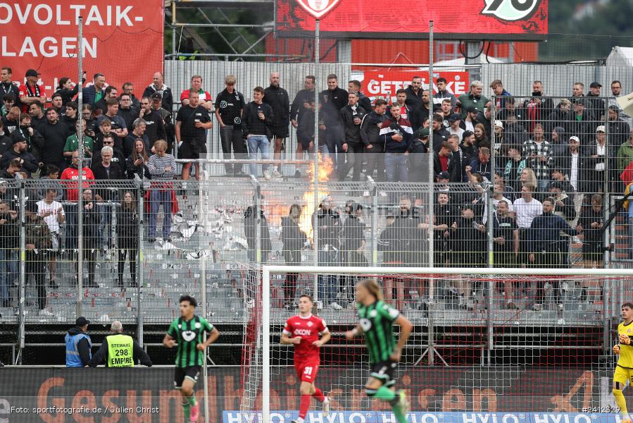 AKON Arena, Würzburg, 29.05.2024, sport, action, DFB, Fussball, Relegation, Relegation zur 3. Liga, H96, FWK, Hannover 96 II, FC Würzburger Kickers - Bild-ID: 2412329 AKON Arena, Würzburg, 29.05.2024, sport, action, DFB, Fussball, Relegation, Relegation zur 3. Liga, H96, FWK, Hannover 96 II, FC Würzburger Kickers - Bild-ID: 2412329