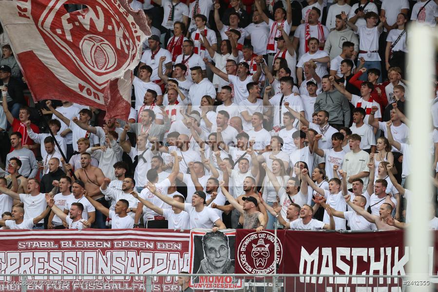 AKON Arena, Würzburg, 29.05.2024, sport, action, DFB, Fussball, Relegation, Relegation zur 3. Liga, H96, FWK, Hannover 96 II, FC Würzburger Kickers - Bild-ID: 2412355