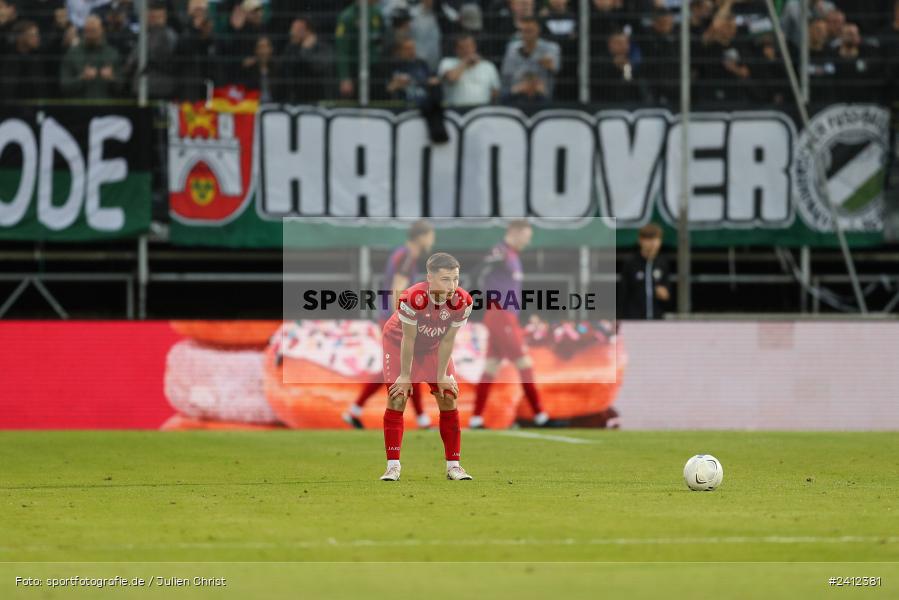 AKON Arena, Würzburg, 29.05.2024, sport, action, DFB, Fussball, Relegation, Relegation zur 3. Liga, H96, FWK, Hannover 96 II, FC Würzburger Kickers - Bild-ID: 2412381