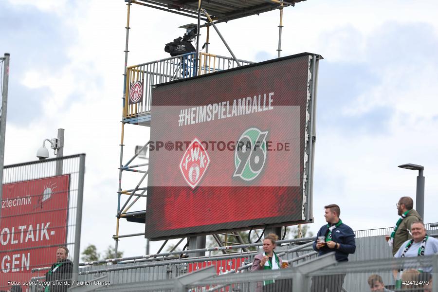 AKON Arena, Würzburg, 29.05.2024, sport, action, DFB, Fussball, Relegation, Relegation zur 3. Liga, H96, FWK, Hannover 96 II, FC Würzburger Kickers - Bild-ID: 2412490 AKON Arena, Würzburg, 29.05.2024, sport, action, DFB, Fussball, Relegation, Relegation zur 3. Liga, H96, FWK, Hannover 96 II, FC Würzburger Kickers - Bild-ID: 2412490
