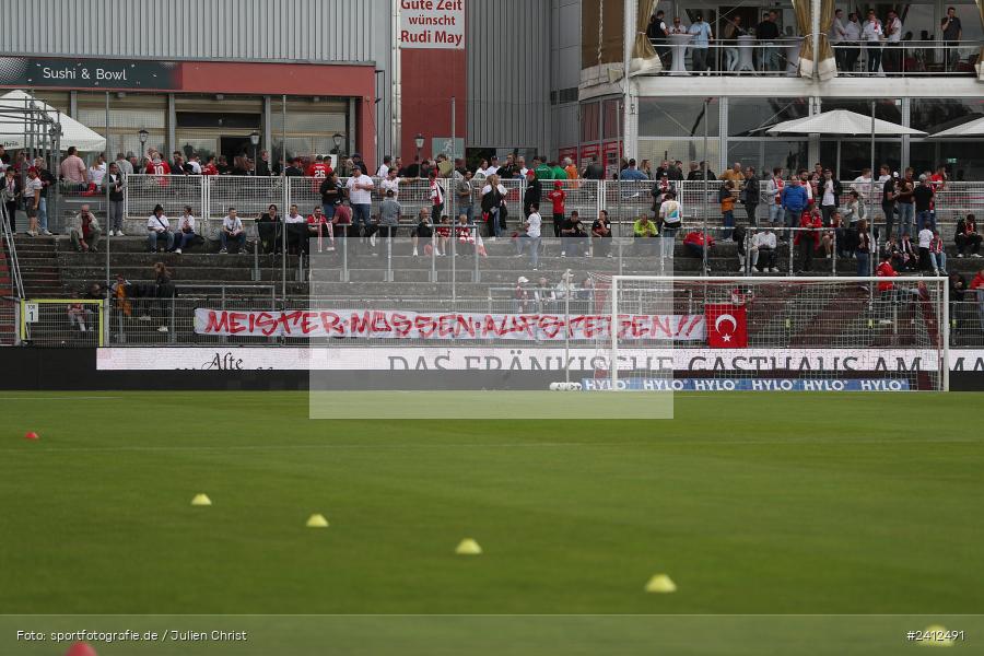AKON Arena, Würzburg, 29.05.2024, sport, action, DFB, Fussball, Relegation, Relegation zur 3. Liga, H96, FWK, Hannover 96 II, FC Würzburger Kickers - Bild-ID: 2412491 AKON Arena, Würzburg, 29.05.2024, sport, action, DFB, Fussball, Relegation, Relegation zur 3. Liga, H96, FWK, Hannover 96 II, FC Würzburger Kickers - Bild-ID: 2412491