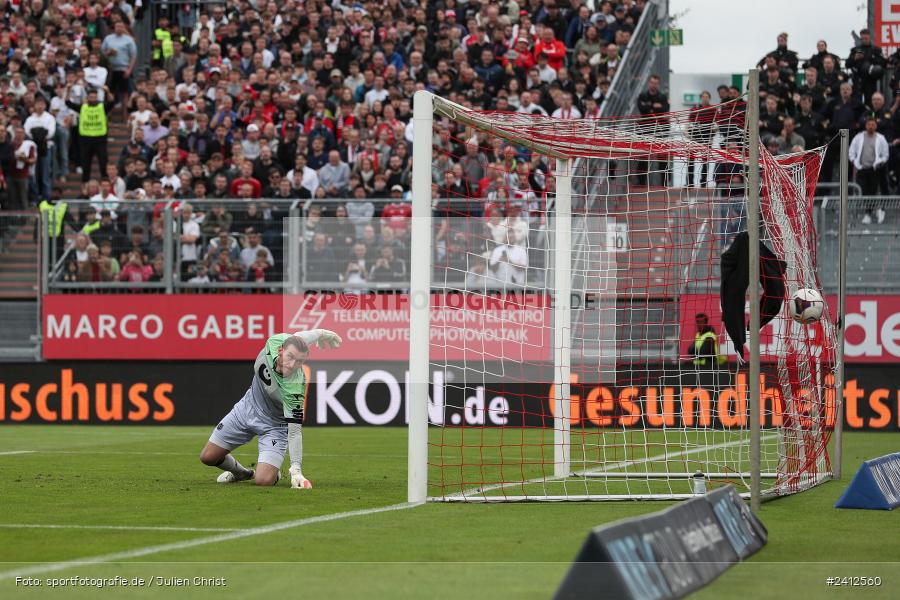 AKON Arena, Würzburg, 29.05.2024, sport, action, DFB, Fussball, Relegation, Relegation zur 3. Liga, H96, FWK, Hannover 96 II, FC Würzburger Kickers - Bild-ID: 2412560 AKON Arena, Würzburg, 29.05.2024, sport, action, DFB, Fussball, Relegation, Relegation zur 3. Liga, H96, FWK, Hannover 96 II, FC Würzburger Kickers - Bild-ID: 2412560