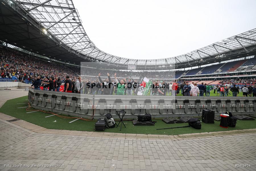 Heinz von Heiden Arena, Hannover, 02.06.2024, sport, action, DFB, Fussball, Regionalliga Nordost, Regionalliga Bayern, Relegation, Relegation zur 3. Liga, FWK, H96, FC Würzburger Kickers, Hannover 96 II - Bild-ID: 2413924