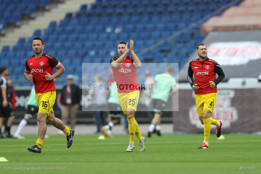Heinz von Heiden Arena, Hannover, 02.06.2024, sport, action, DFB, Fussball, Regionalliga Nordost, Regionalliga Bayern, Relegation, Relegation zur 3. Liga, FWK, H96, FC Würzburger Kickers, Hannover 96 II - Bild-ID: 2413935