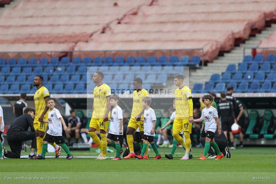 Heinz von Heiden Arena, Hannover, 02.06.2024, sport, action, DFB, Fussball, Regionalliga Nordost, Regionalliga Bayern, Relegation, Relegation zur 3. Liga, FWK, H96, FC Würzburger Kickers, Hannover 96 II - Bild-ID: 2414003 Heinz von Heiden Arena, Hannover, 02.06.2024, sport, action, DFB, Fussball, Regionalliga Nordost, Regionalliga Bayern, Relegation, Relegation zur 3. Liga, FWK, H96, FC Würzburger Kickers, Hannover 96 II - Bild-ID: 2414003