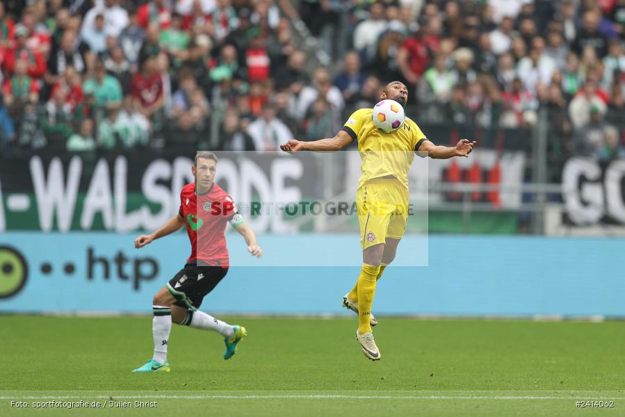 Heinz von Heiden Arena, Hannover, 02.06.2024, sport, action, DFB, Fussball, Regionalliga Nordost, Regionalliga Bayern, Relegation, Relegation zur 3. Liga, FWK, H96, FC Würzburger Kickers, Hannover 96 II - Bild-ID: 2414062 Heinz von Heiden Arena, Hannover, 02.06.2024, sport, action, DFB, Fussball, Regionalliga Nordost, Regionalliga Bayern, Relegation, Relegation zur 3. Liga, FWK, H96, FC Würzburger Kickers, Hannover 96 II - Bild-ID: 2414062