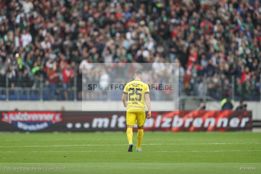 Heinz von Heiden Arena, Hannover, 02.06.2024, sport, action, DFB, Fussball, Regionalliga Nordost, Regionalliga Bayern, Relegation, Relegation zur 3. Liga, FWK, H96, FC Würzburger Kickers, Hannover 96 II - Bild-ID: 2414096