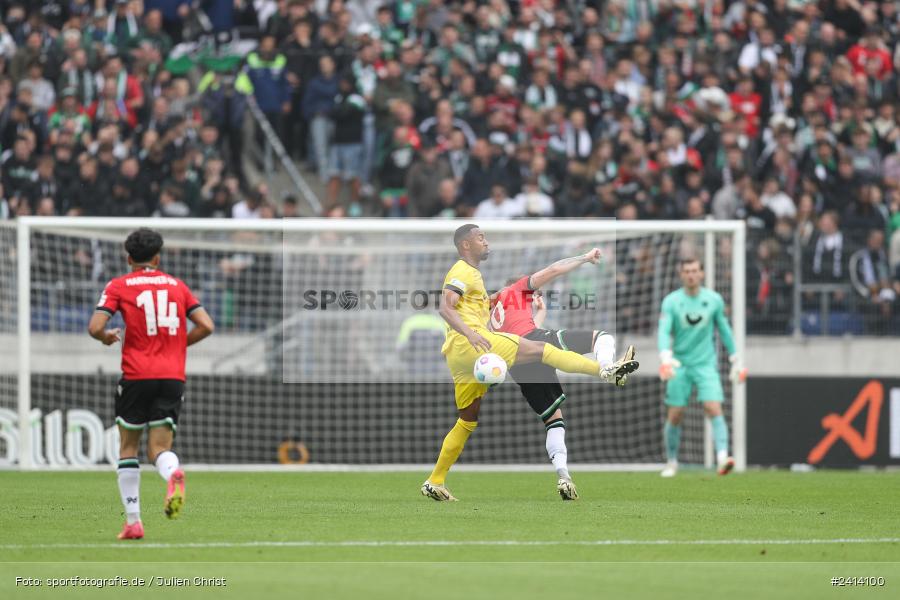 Heinz von Heiden Arena, Hannover, 02.06.2024, sport, action, DFB, Fussball, Regionalliga Nordost, Regionalliga Bayern, Relegation, Relegation zur 3. Liga, FWK, H96, FC Würzburger Kickers, Hannover 96 II - Bild-ID: 2414100