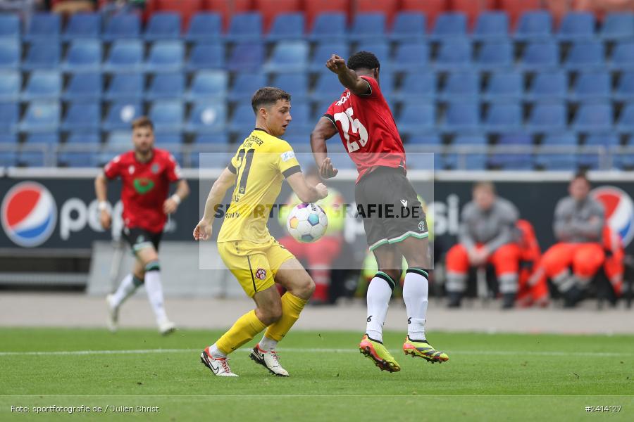 Heinz von Heiden Arena, Hannover, 02.06.2024, sport, action, DFB, Fussball, Regionalliga Nordost, Regionalliga Bayern, Relegation, Relegation zur 3. Liga, FWK, H96, FC Würzburger Kickers, Hannover 96 II - Bild-ID: 2414127 Heinz von Heiden Arena, Hannover, 02.06.2024, sport, action, DFB, Fussball, Regionalliga Nordost, Regionalliga Bayern, Relegation, Relegation zur 3. Liga, FWK, H96, FC Würzburger Kickers, Hannover 96 II - Bild-ID: 2414127