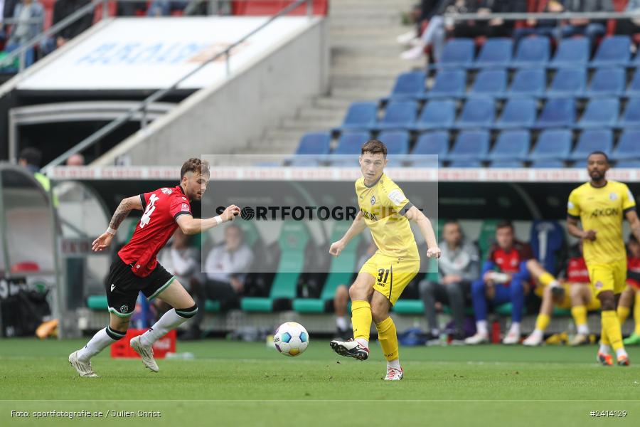 Heinz von Heiden Arena, Hannover, 02.06.2024, sport, action, DFB, Fussball, Regionalliga Nordost, Regionalliga Bayern, Relegation, Relegation zur 3. Liga, FWK, H96, FC Würzburger Kickers, Hannover 96 II - Bild-ID: 2414129 Heinz von Heiden Arena, Hannover, 02.06.2024, sport, action, DFB, Fussball, Regionalliga Nordost, Regionalliga Bayern, Relegation, Relegation zur 3. Liga, FWK, H96, FC Würzburger Kickers, Hannover 96 II - Bild-ID: 2414129