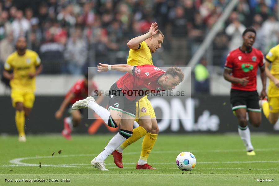 Heinz von Heiden Arena, Hannover, 02.06.2024, sport, action, DFB, Fussball, Regionalliga Nordost, Regionalliga Bayern, Relegation, Relegation zur 3. Liga, FWK, H96, FC Würzburger Kickers, Hannover 96 II - Bild-ID: 2414147 Heinz von Heiden Arena, Hannover, 02.06.2024, sport, action, DFB, Fussball, Regionalliga Nordost, Regionalliga Bayern, Relegation, Relegation zur 3. Liga, FWK, H96, FC Würzburger Kickers, Hannover 96 II - Bild-ID: 2414147