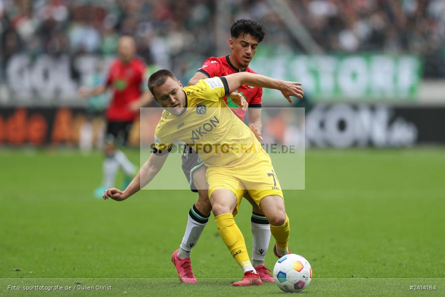 Heinz von Heiden Arena, Hannover, 02.06.2024, sport, action, DFB, Fussball, Regionalliga Nordost, Regionalliga Bayern, Relegation, Relegation zur 3. Liga, FWK, H96, FC Würzburger Kickers, Hannover 96 II - Bild-ID: 2414184