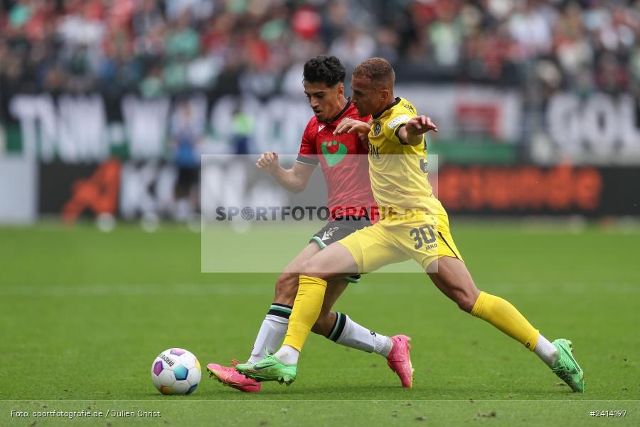 Heinz von Heiden Arena, Hannover, 02.06.2024, sport, action, DFB, Fussball, Regionalliga Nordost, Regionalliga Bayern, Relegation, Relegation zur 3. Liga, FWK, H96, FC Würzburger Kickers, Hannover 96 II - Bild-ID: 2414197