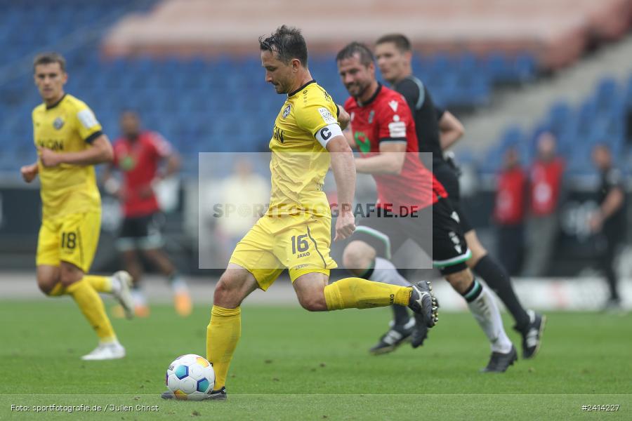 Heinz von Heiden Arena, Hannover, 02.06.2024, sport, action, DFB, Fussball, Regionalliga Nordost, Regionalliga Bayern, Relegation, Relegation zur 3. Liga, FWK, H96, FC Würzburger Kickers, Hannover 96 II - Bild-ID: 2414227