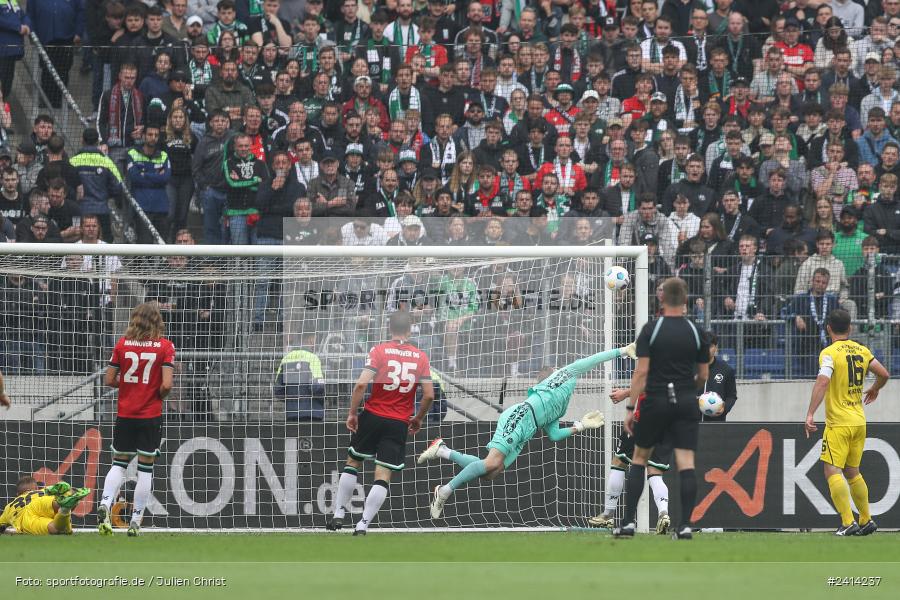 Heinz von Heiden Arena, Hannover, 02.06.2024, sport, action, DFB, Fussball, Regionalliga Nordost, Regionalliga Bayern, Relegation, Relegation zur 3. Liga, FWK, H96, FC Würzburger Kickers, Hannover 96 II - Bild-ID: 2414237 Heinz von Heiden Arena, Hannover, 02.06.2024, sport, action, DFB, Fussball, Regionalliga Nordost, Regionalliga Bayern, Relegation, Relegation zur 3. Liga, FWK, H96, FC Würzburger Kickers, Hannover 96 II - Bild-ID: 2414237