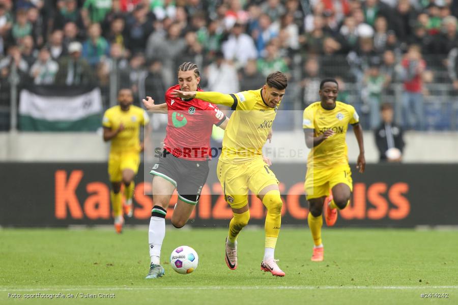 Heinz von Heiden Arena, Hannover, 02.06.2024, sport, action, DFB, Fussball, Regionalliga Nordost, Regionalliga Bayern, Relegation, Relegation zur 3. Liga, FWK, H96, FC Würzburger Kickers, Hannover 96 II - Bild-ID: 2414242 Heinz von Heiden Arena, Hannover, 02.06.2024, sport, action, DFB, Fussball, Regionalliga Nordost, Regionalliga Bayern, Relegation, Relegation zur 3. Liga, FWK, H96, FC Würzburger Kickers, Hannover 96 II - Bild-ID: 2414242