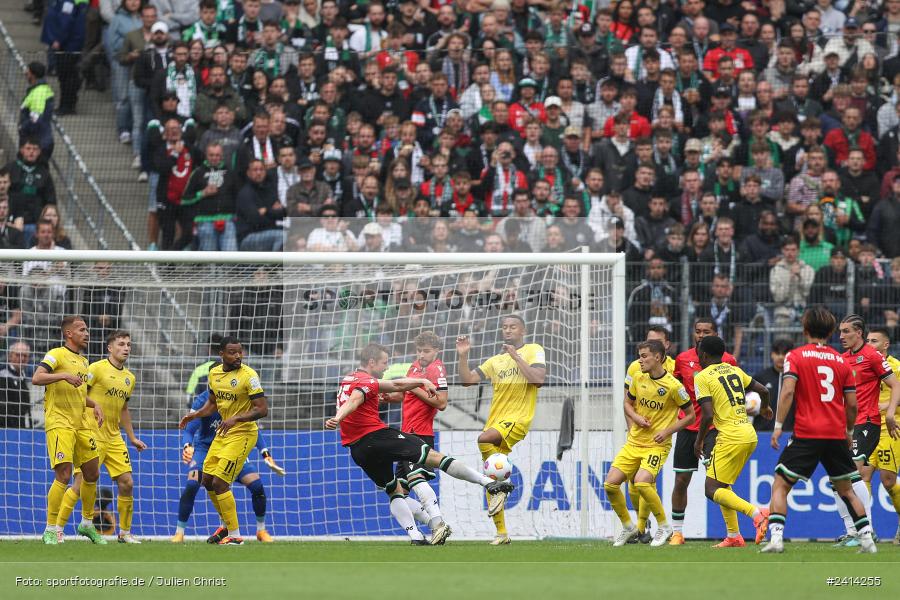 Heinz von Heiden Arena, Hannover, 02.06.2024, sport, action, DFB, Fussball, Regionalliga Nordost, Regionalliga Bayern, Relegation, Relegation zur 3. Liga, FWK, H96, FC Würzburger Kickers, Hannover 96 II - Bild-ID: 2414255 Heinz von Heiden Arena, Hannover, 02.06.2024, sport, action, DFB, Fussball, Regionalliga Nordost, Regionalliga Bayern, Relegation, Relegation zur 3. Liga, FWK, H96, FC Würzburger Kickers, Hannover 96 II - Bild-ID: 2414255