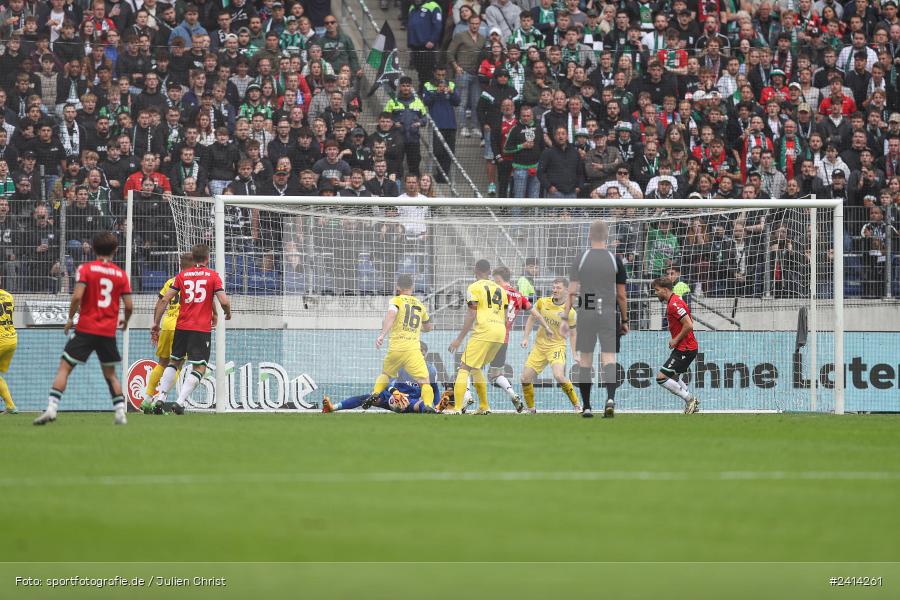 Heinz von Heiden Arena, Hannover, 02.06.2024, sport, action, DFB, Fussball, Regionalliga Nordost, Regionalliga Bayern, Relegation, Relegation zur 3. Liga, FWK, H96, FC Würzburger Kickers, Hannover 96 II - Bild-ID: 2414261 Heinz von Heiden Arena, Hannover, 02.06.2024, sport, action, DFB, Fussball, Regionalliga Nordost, Regionalliga Bayern, Relegation, Relegation zur 3. Liga, FWK, H96, FC Würzburger Kickers, Hannover 96 II - Bild-ID: 2414261