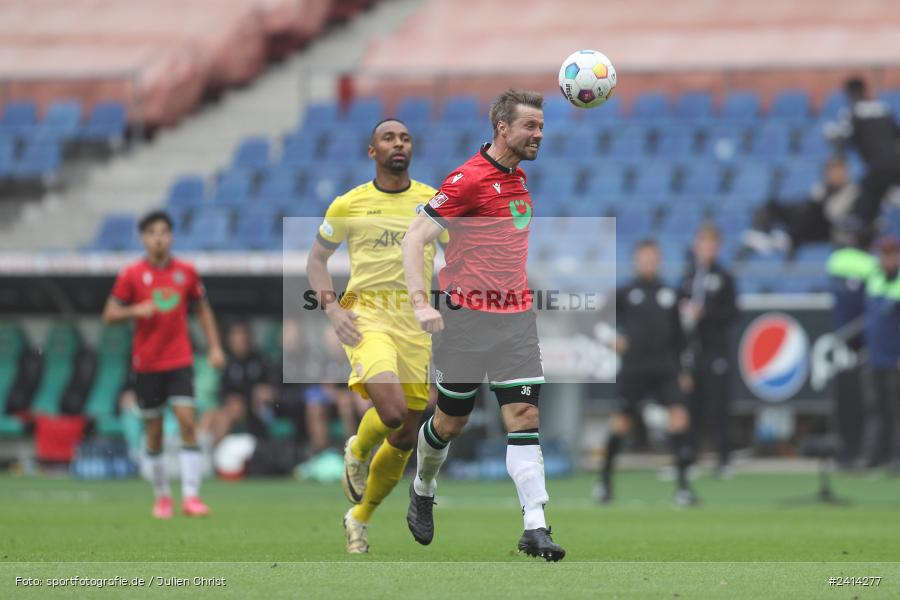 Heinz von Heiden Arena, Hannover, 02.06.2024, sport, action, DFB, Fussball, Regionalliga Nordost, Regionalliga Bayern, Relegation, Relegation zur 3. Liga, FWK, H96, FC Würzburger Kickers, Hannover 96 II - Bild-ID: 2414277