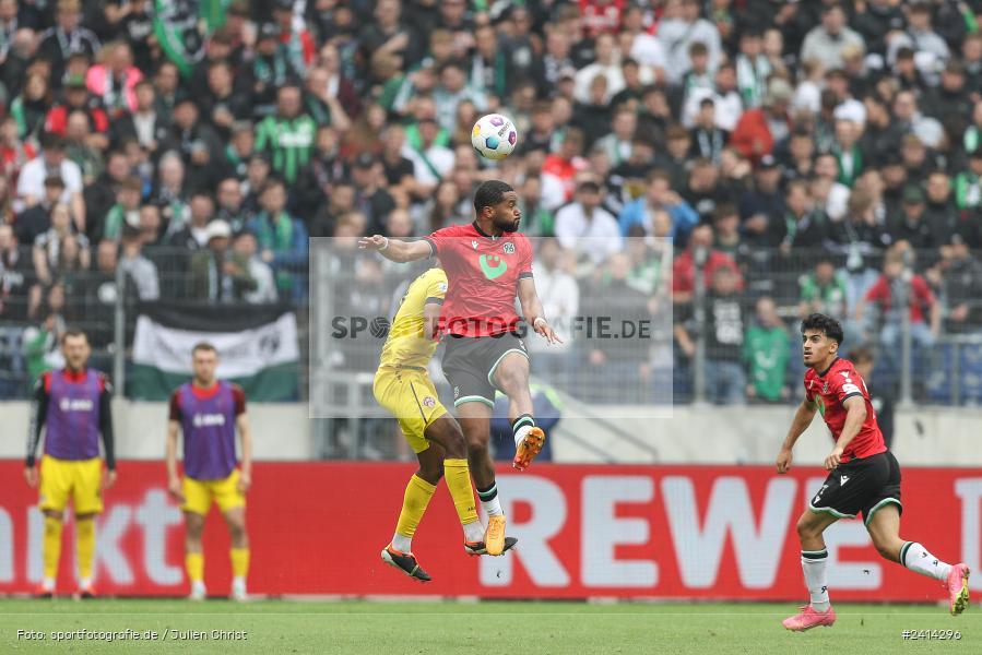 Heinz von Heiden Arena, Hannover, 02.06.2024, sport, action, DFB, Fussball, Regionalliga Nordost, Regionalliga Bayern, Relegation, Relegation zur 3. Liga, FWK, H96, FC Würzburger Kickers, Hannover 96 II - Bild-ID: 2414296