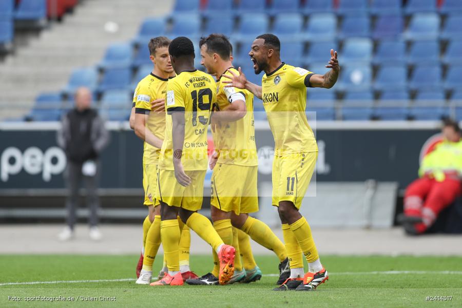 Heinz von Heiden Arena, Hannover, 02.06.2024, sport, action, DFB, Fussball, Regionalliga Nordost, Regionalliga Bayern, Relegation, Relegation zur 3. Liga, FWK, H96, FC Würzburger Kickers, Hannover 96 II - Bild-ID: 2414317